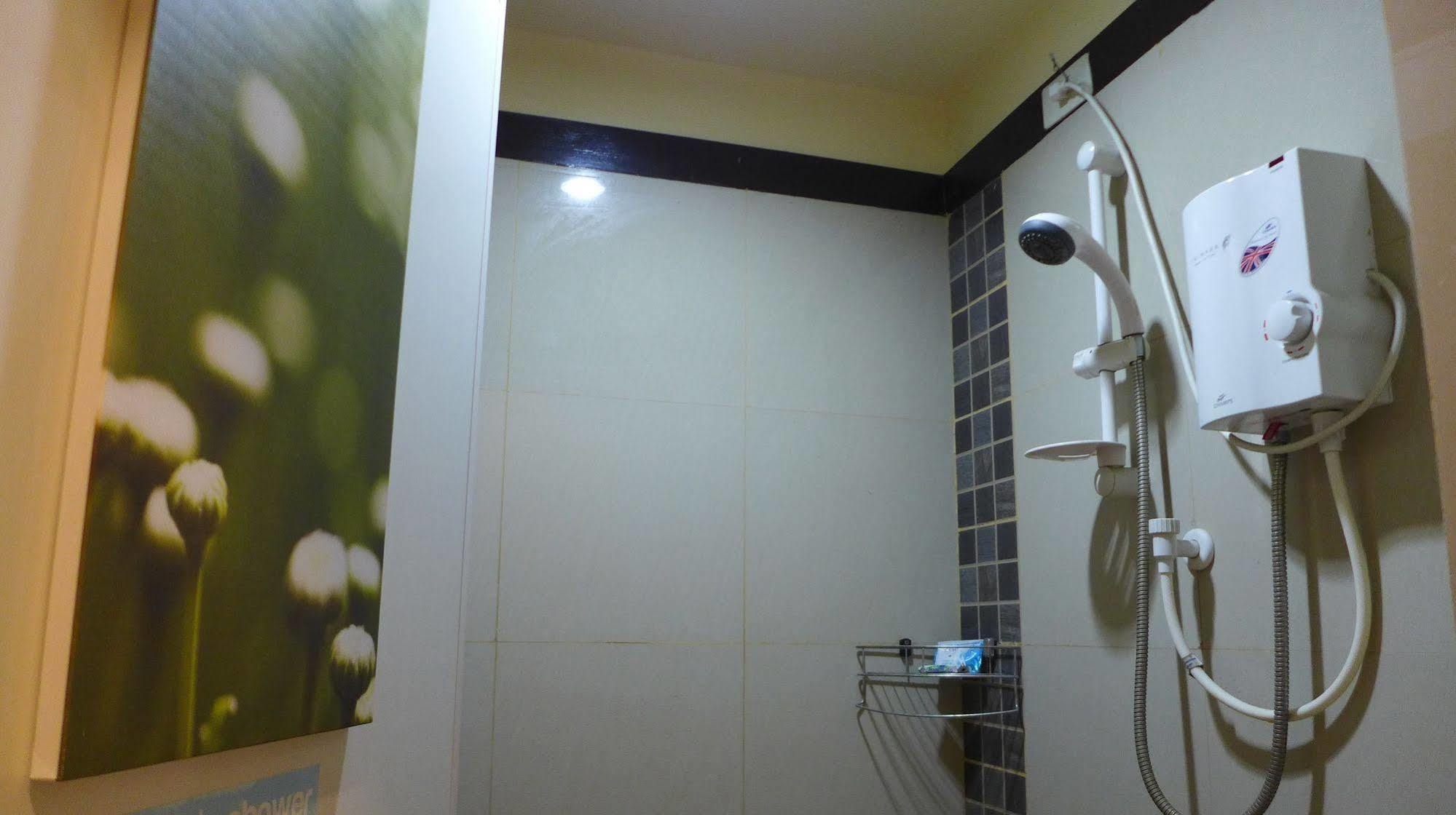 Rozen Suites Paradise 제너럴 산토스 외부 사진